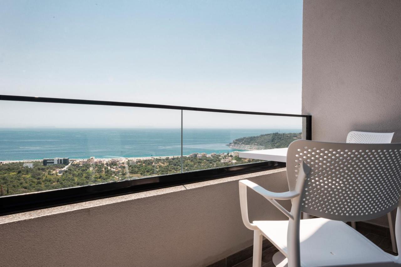 Wait 'N Sea Hotel Himare Exterior photo