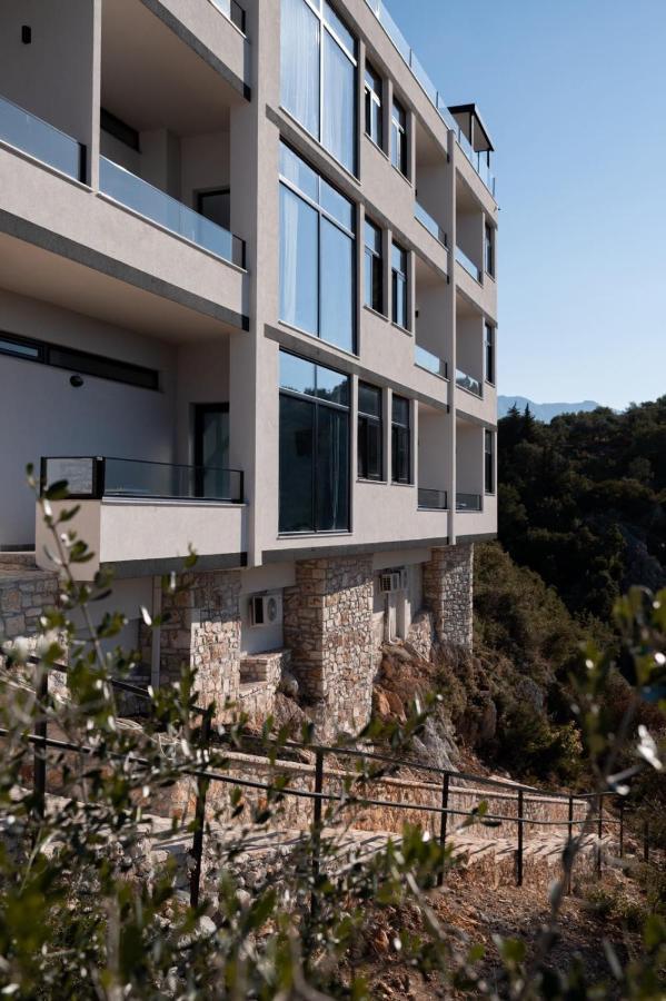 Wait 'N Sea Hotel Himare Exterior photo