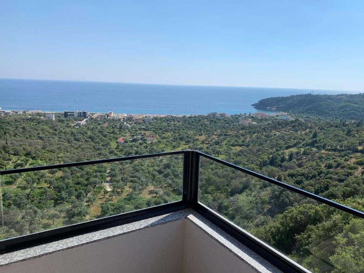 Wait 'N Sea Hotel Himare Exterior photo
