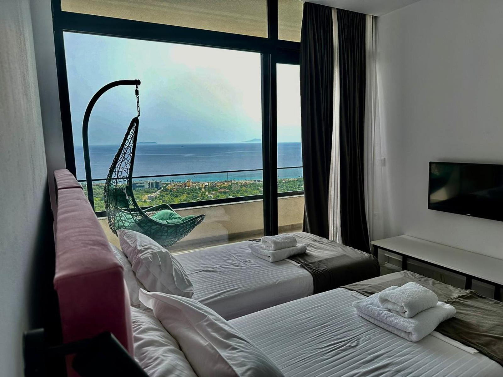 Wait 'N Sea Hotel Himare Exterior photo