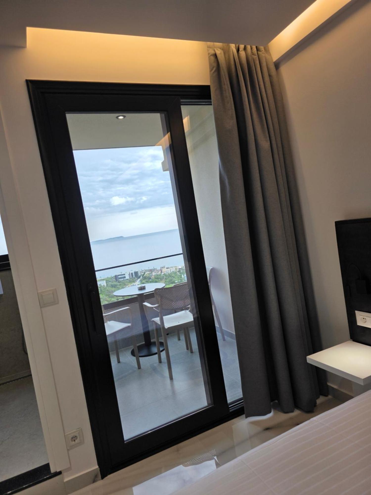 Wait 'N Sea Hotel Himare Exterior photo